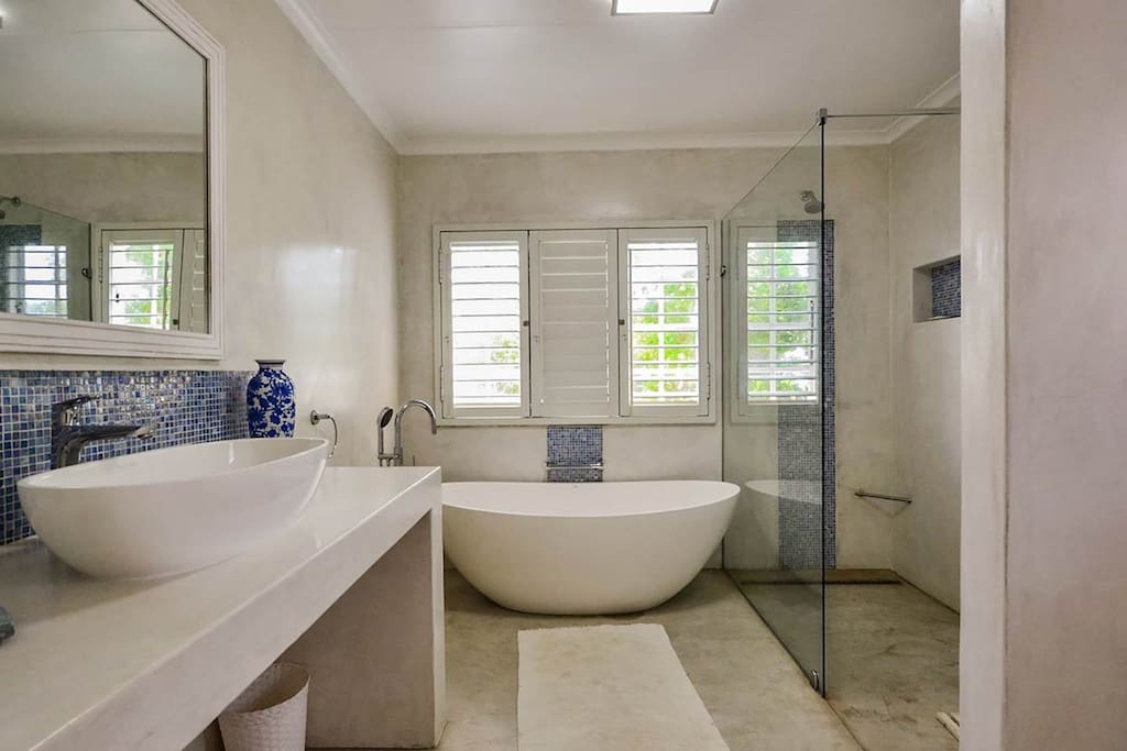 Bedroom 3 bathroom