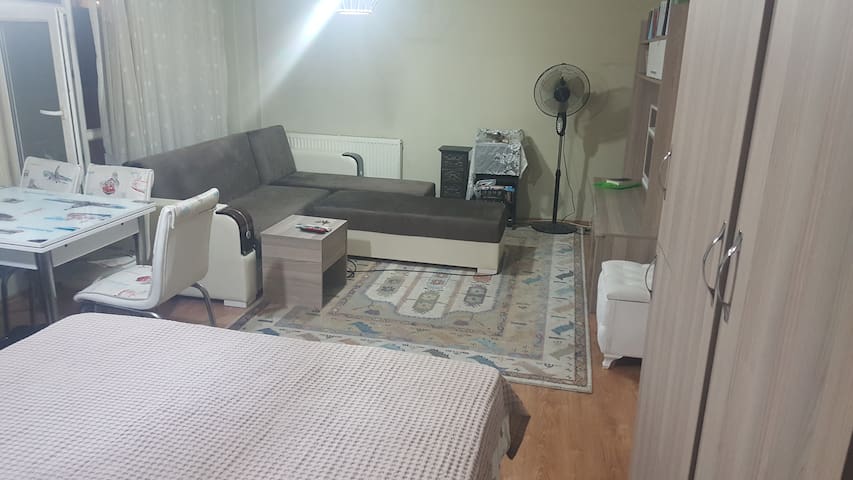 Room with bosphorus view in the centre of üsküdar.