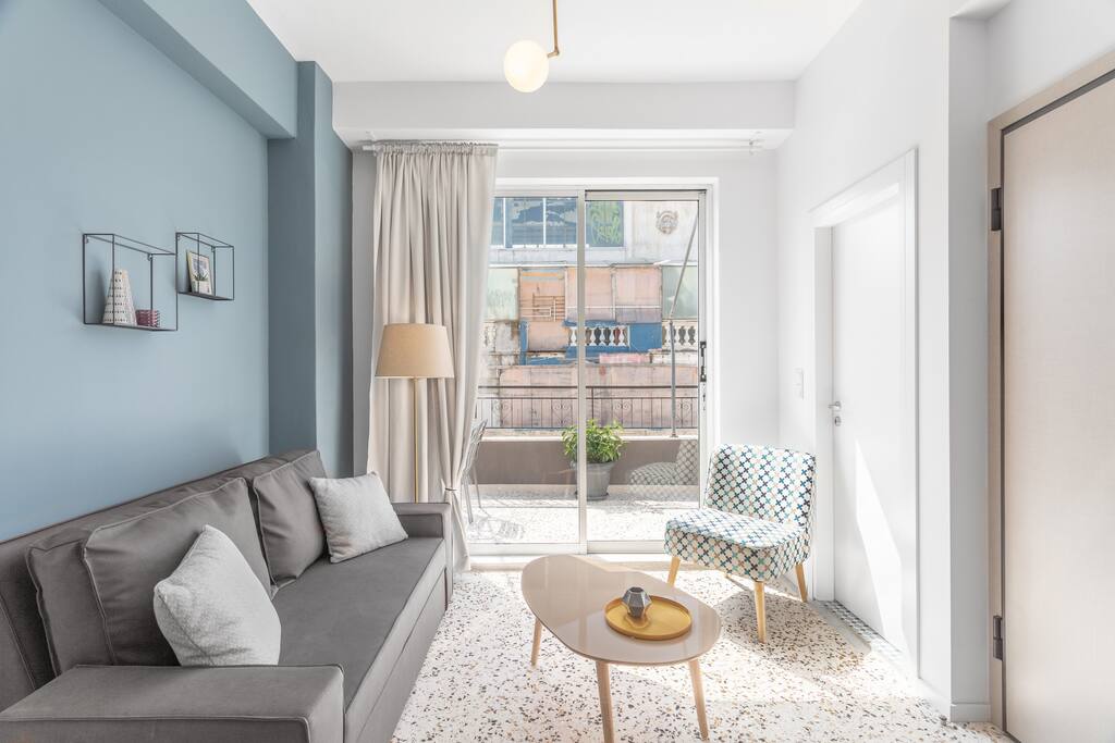 Living Room with direct access to the terrace