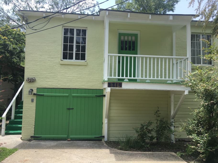 Charming carriage house near LSU - Houses for Rent in Baton Rouge, Louisiana, United States