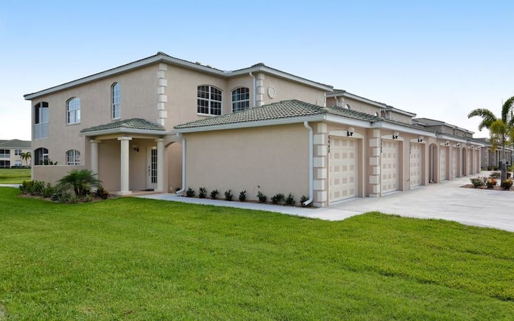 Best Of Bradenton, Minutes From Beach - Bradenton, FL