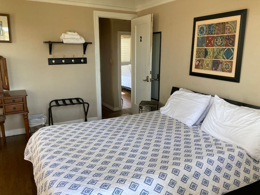 Large Naples Island BR w Balcony WiFi Walk 2 Ocean