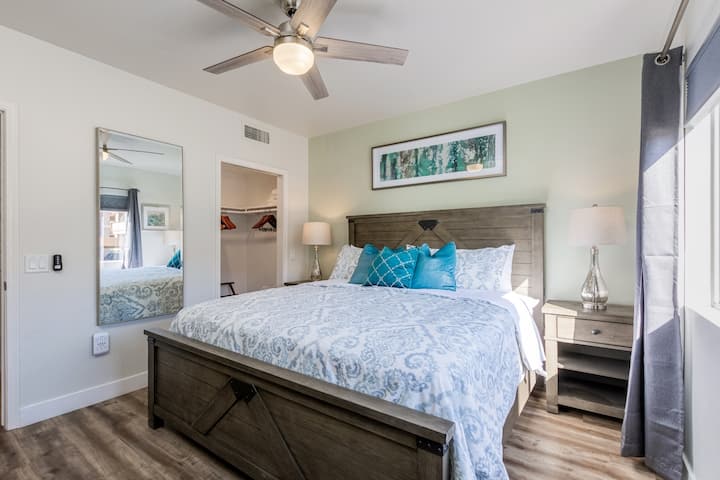 Uživajte u najboljem spavanju u životu uz Sealy Posturepedic Response Premium West Salem Cushion King Madrac.