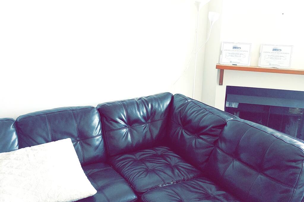Beautiful home, with access to living room