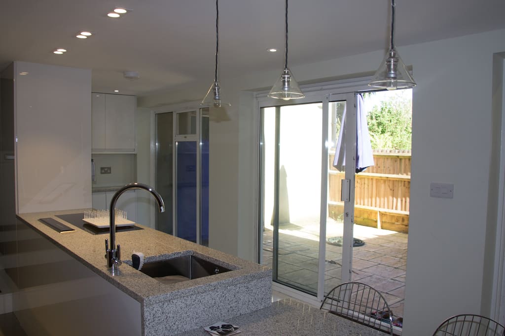 Kitchen has oven, hob, dishwasher and microwave
