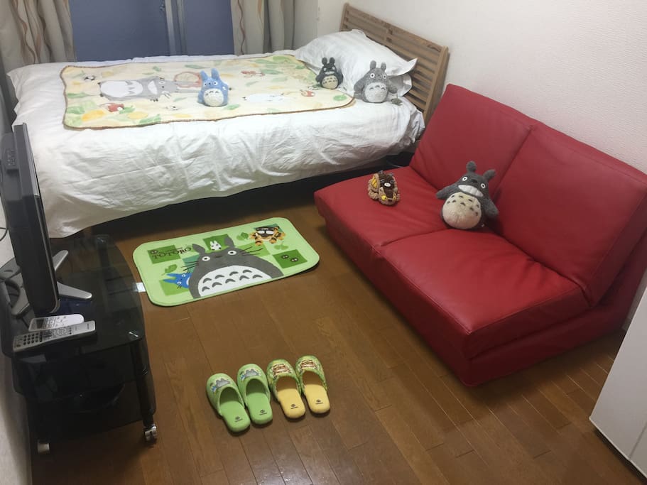 It's 2mins from Ebisucho station-恵美須町-(Sakaisuji Line,Hankai Line-堺筋線,阪堺線)