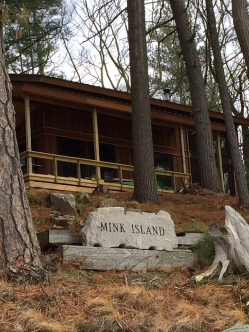 Mink Island "A little island - a lot of fun"