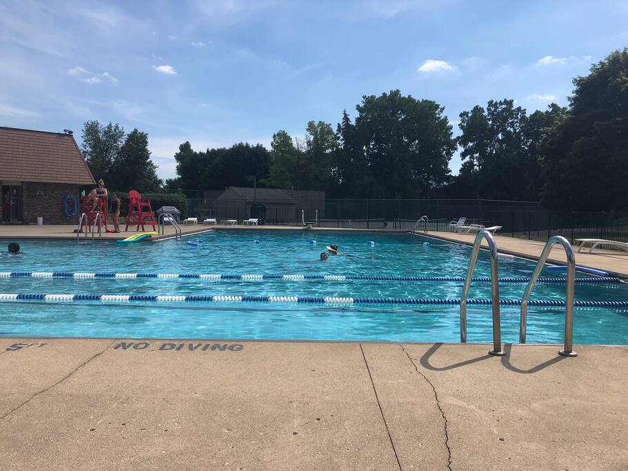 Condo pool