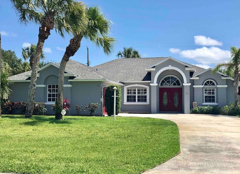 Beautiful 3 Bed/2 Bath Home w/ Heated Private Pool