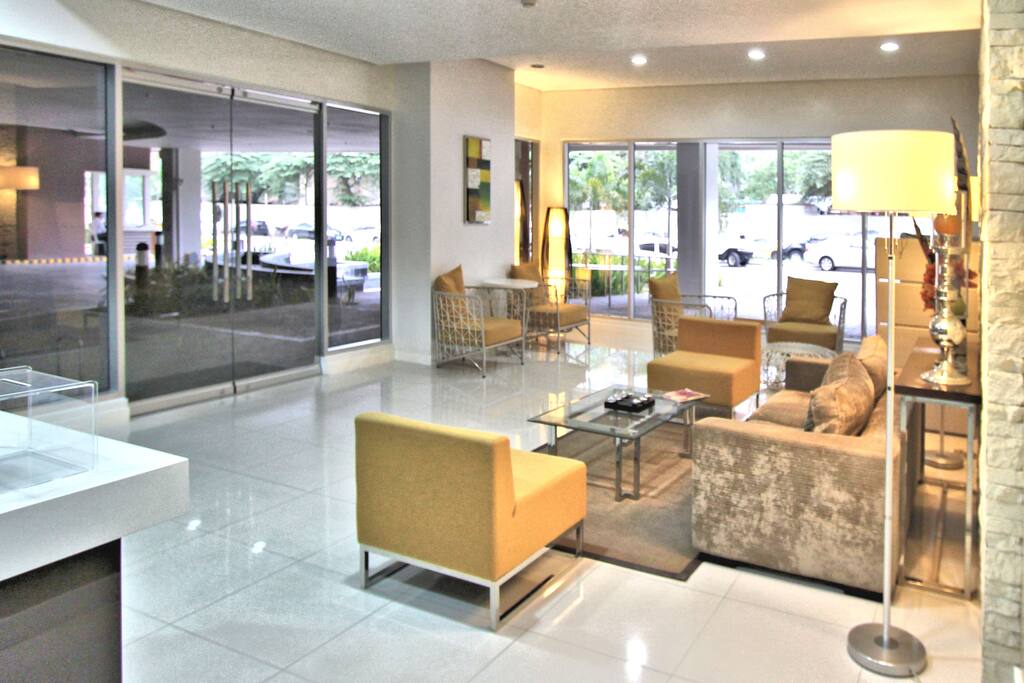 Lobby lounge with 24hr security.