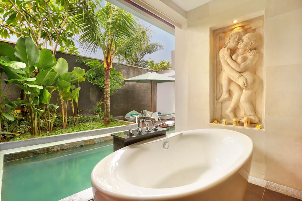 Open Air Bathtub