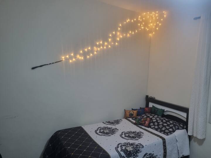 Dormitorio temático de Harry Potter con baño privado - Airbnb