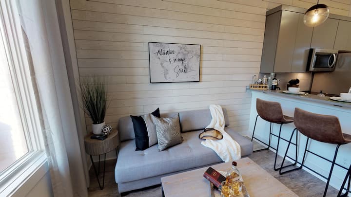 West End Executive Condo: Near Broadway + Vandy - Nashville, TN