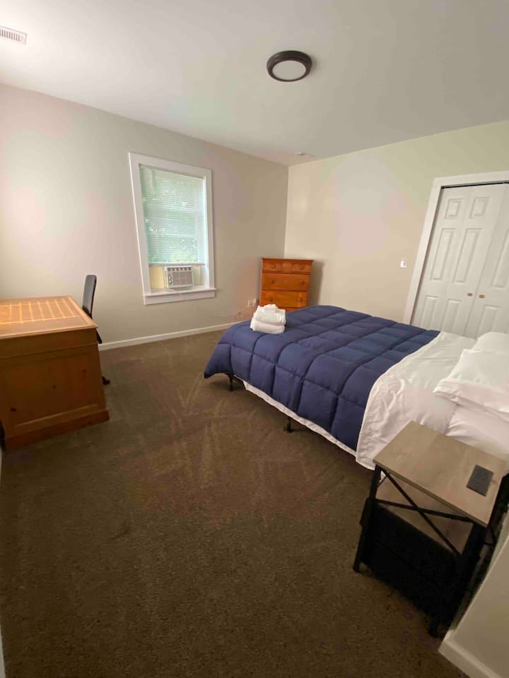 Spálňa 4 - veľká manželská posteľ