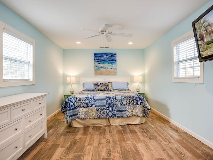 Suite parentale : lit KING SIZE : télévision 42 pouces (câble gratuit)