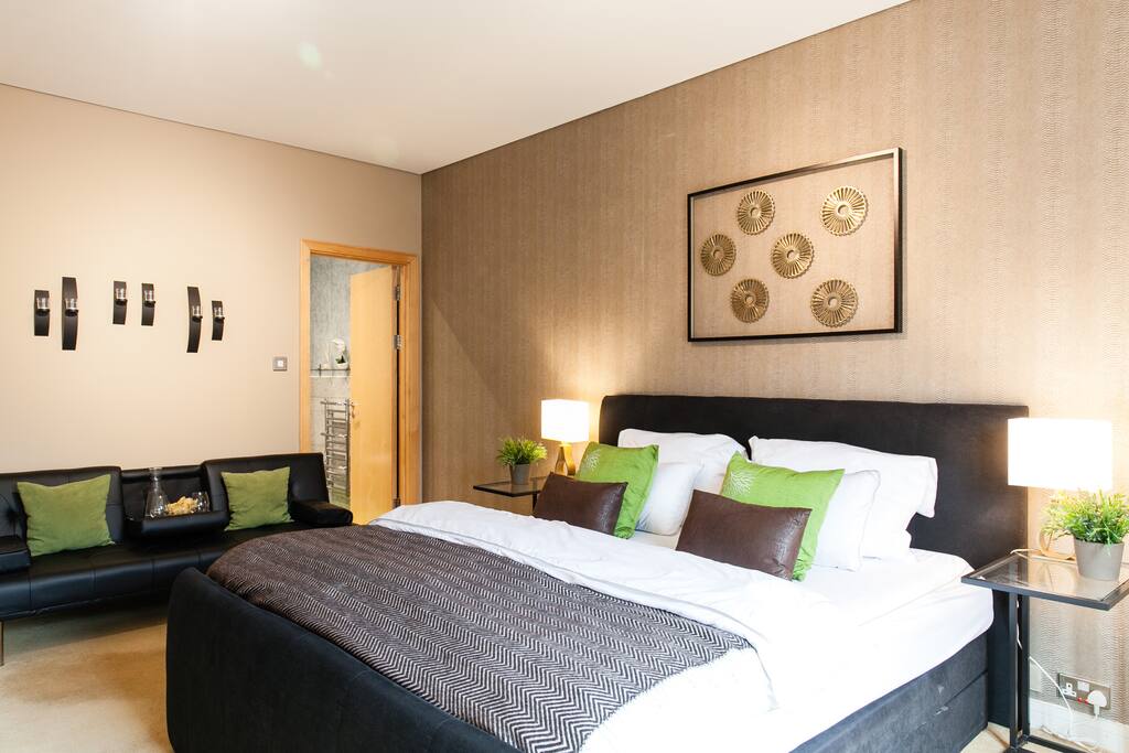 King-size bed in the Master bedroom