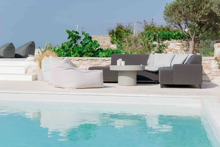 Calm House Naousa gallery image 2