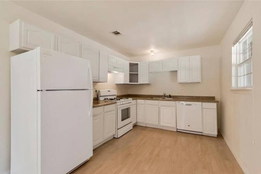 Working kitchen