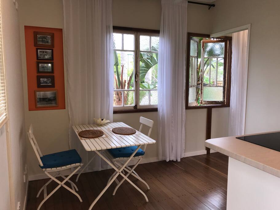 a sense of Cotton Tree history
