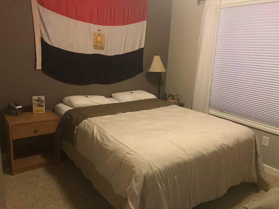 Private bedroom with queen size bed. A single size twin size air mattress is available on request to be set up in the room.