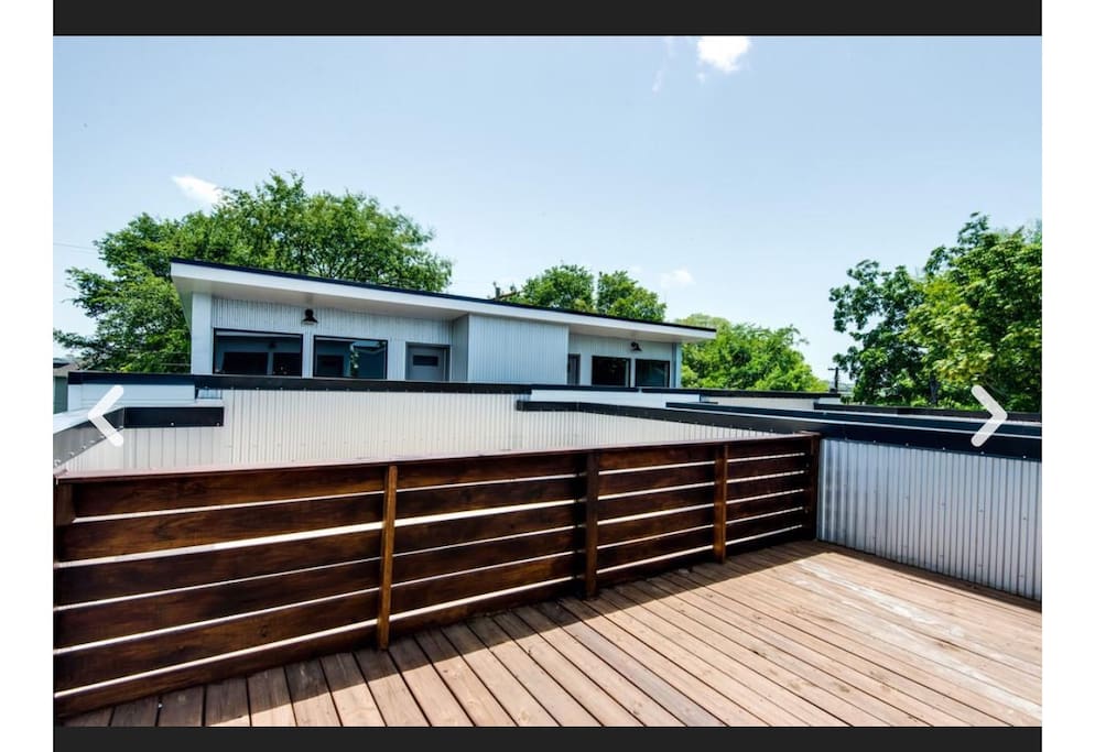 Rooftop deck