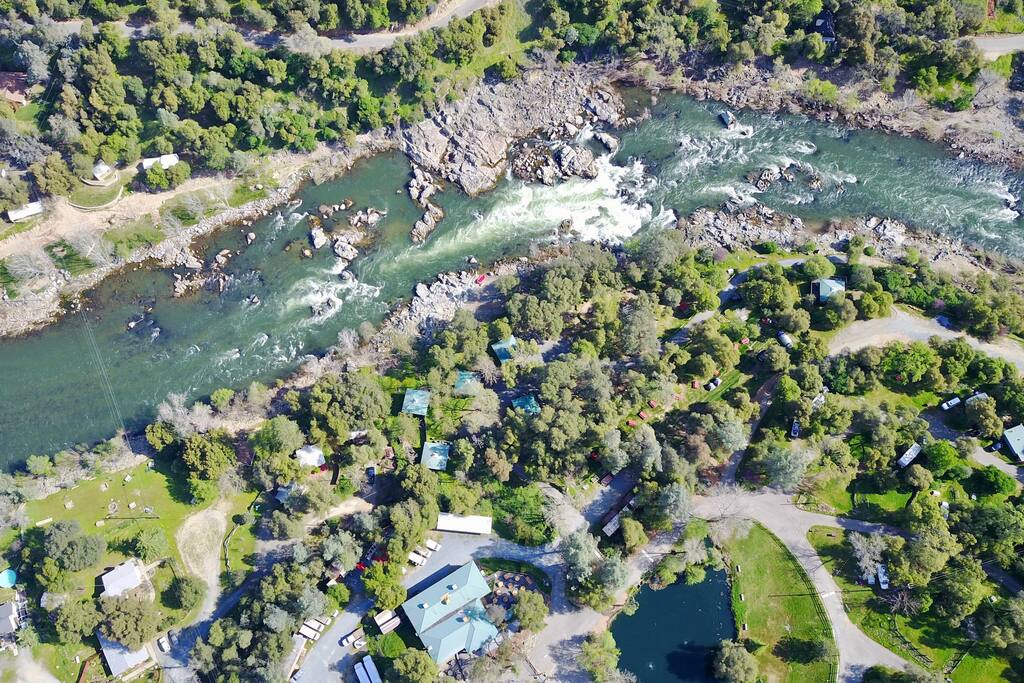 Arial View of the Resort and Cabins