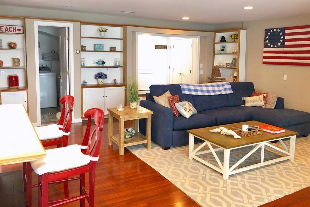 Sleeper sofa pulls out for 2