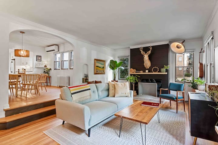 The Place Between The Lakes: Inspired & Peaceful