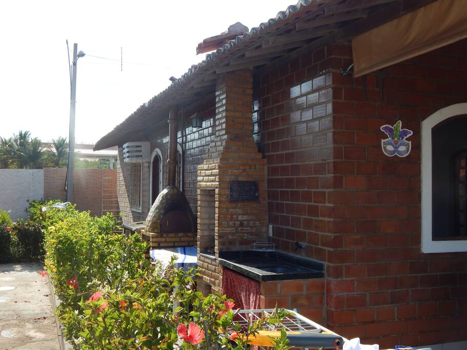 Área da churrasqueira e Forno de Pizza