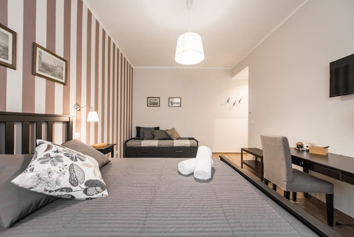 Appartamento 2camere 2 bagni al Colosseo