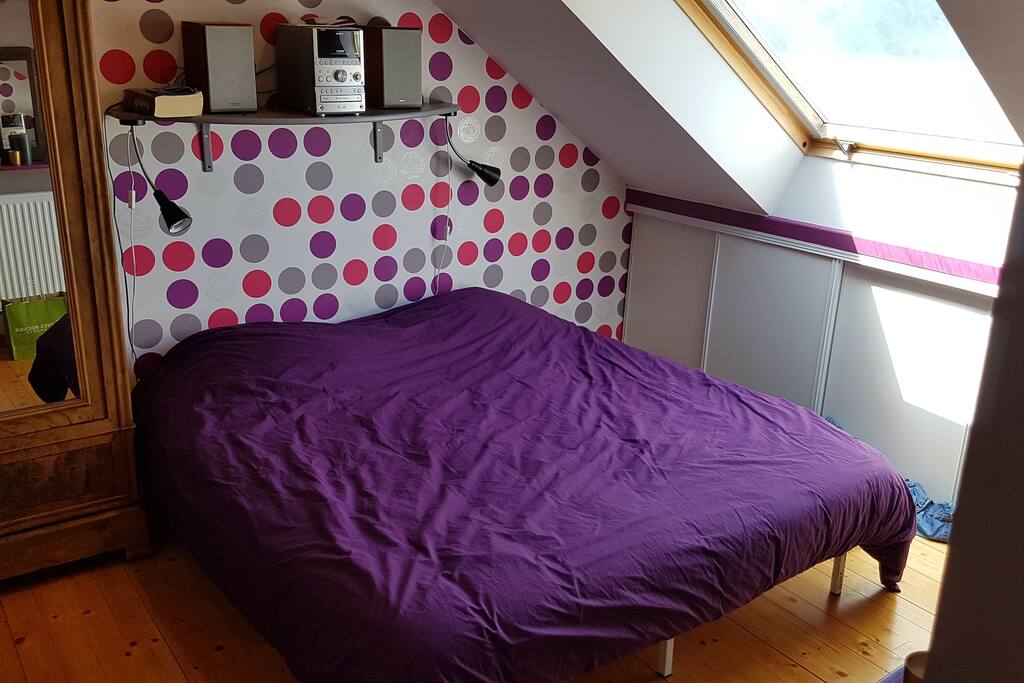 La chambre avec lit double