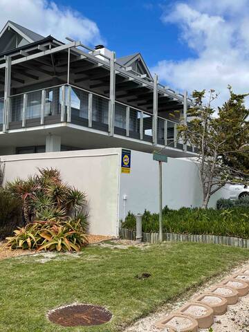 The Break at Kom gallery image 2