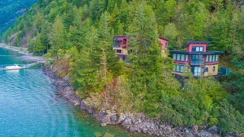 "The Lodge on Harrison Lake" Main Residence