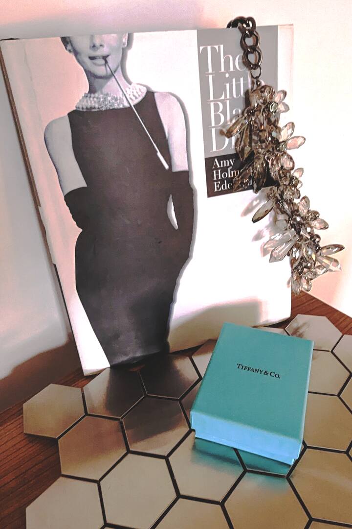 Dhomë gjumi me tematikë me ngjyra Tiffany