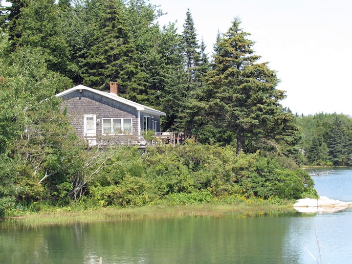 Ocean views at the entrance to Penobscot Bay Cottages for Rent in