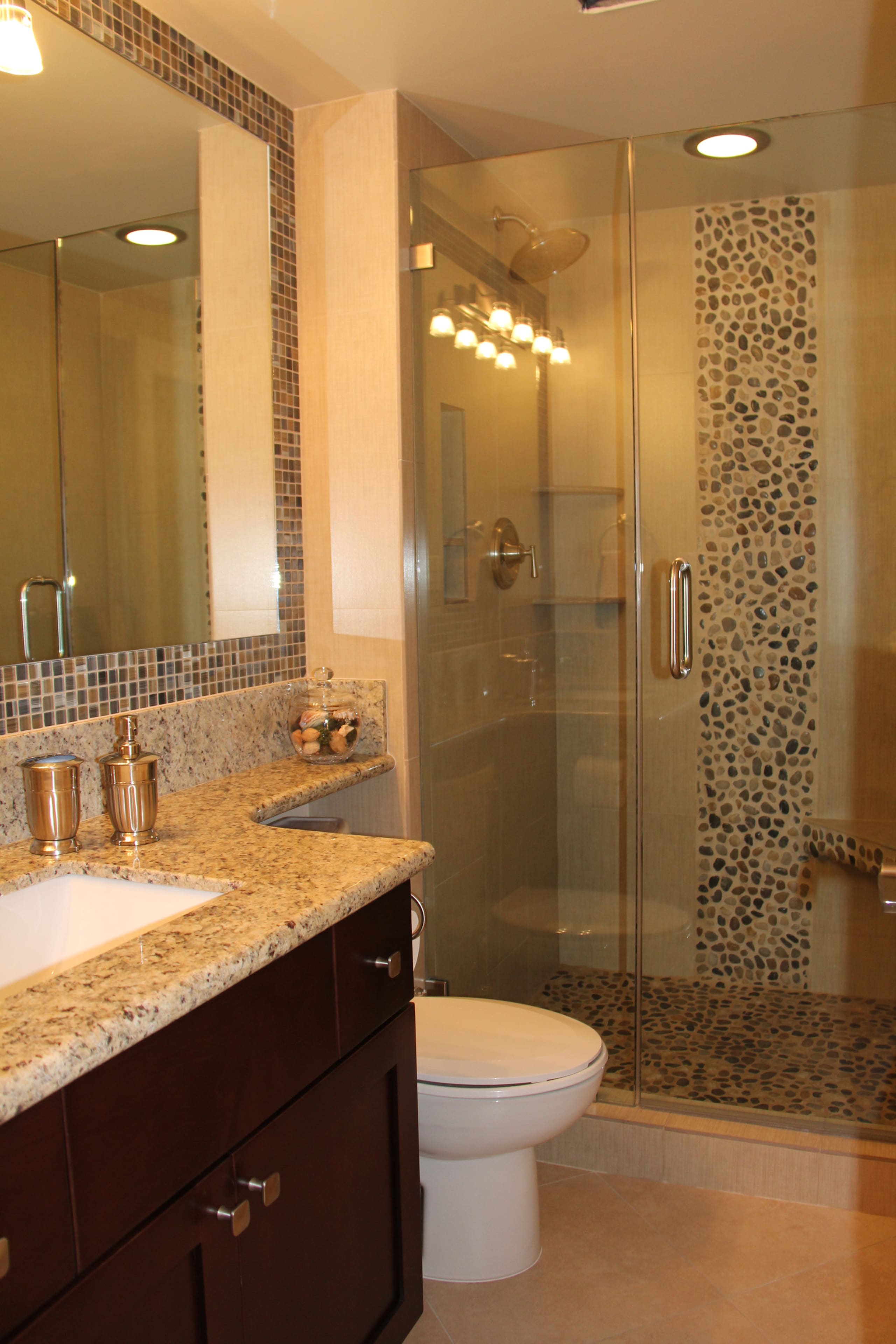 Condo in Kihei · ★4.98 · 1 bedroom · 2 beds · 1 bath - Image 12