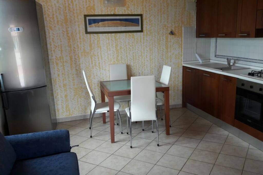 Cucina zona pranzo interna