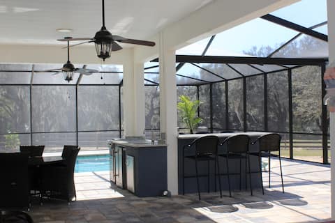 Rock Pointe Ranch, hunting room