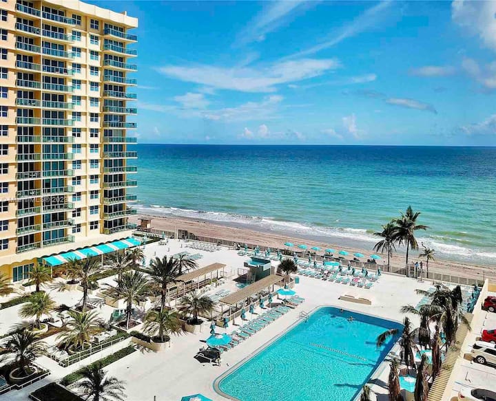 73-a Oceanfront Condo Free Parking No Extra Fees! - Hollywood, FL