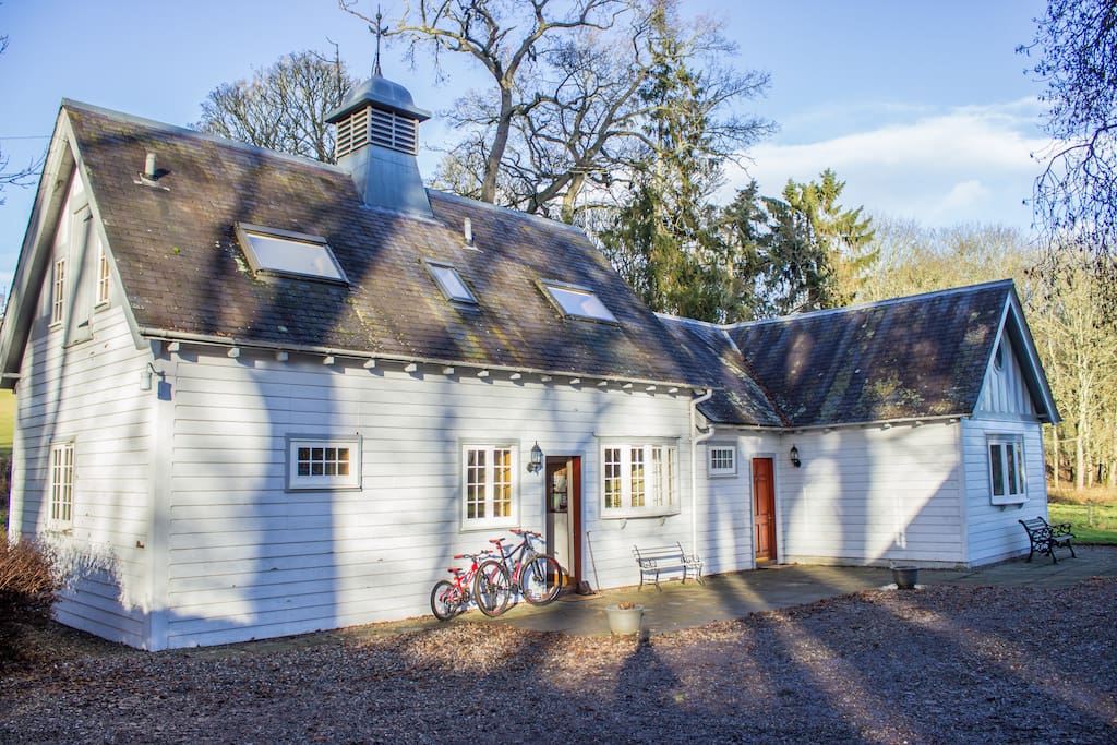 Ardblair Castle Stable SelfCatering Cottage Houses for Rent in