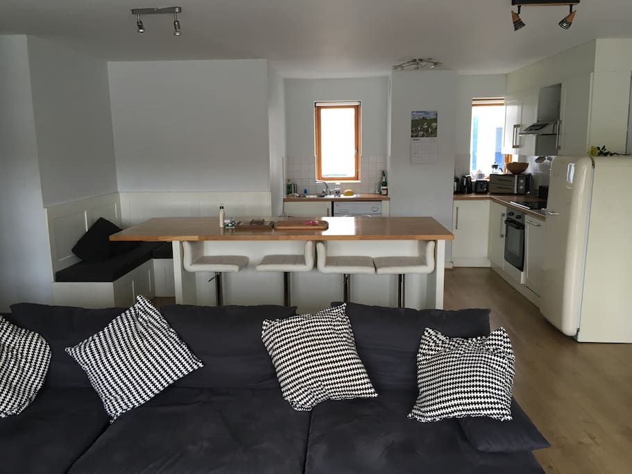 Living room / Kitchen