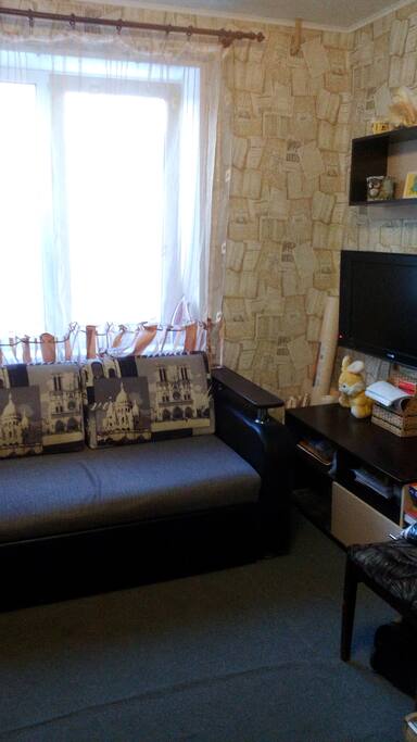 the other side of bedroom