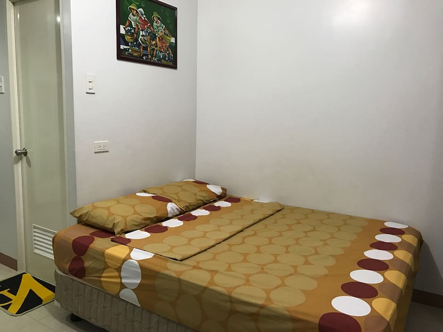 Queen size bed