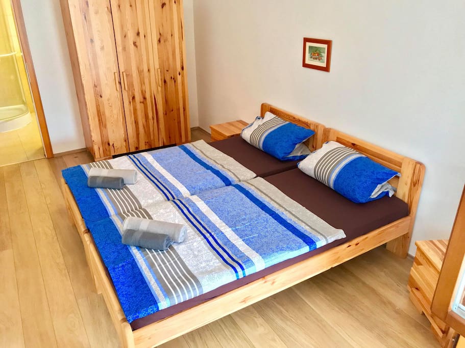 Bedroom 1/2 - 2 Beds