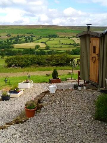 A remote relaxing retreat with amazing views.