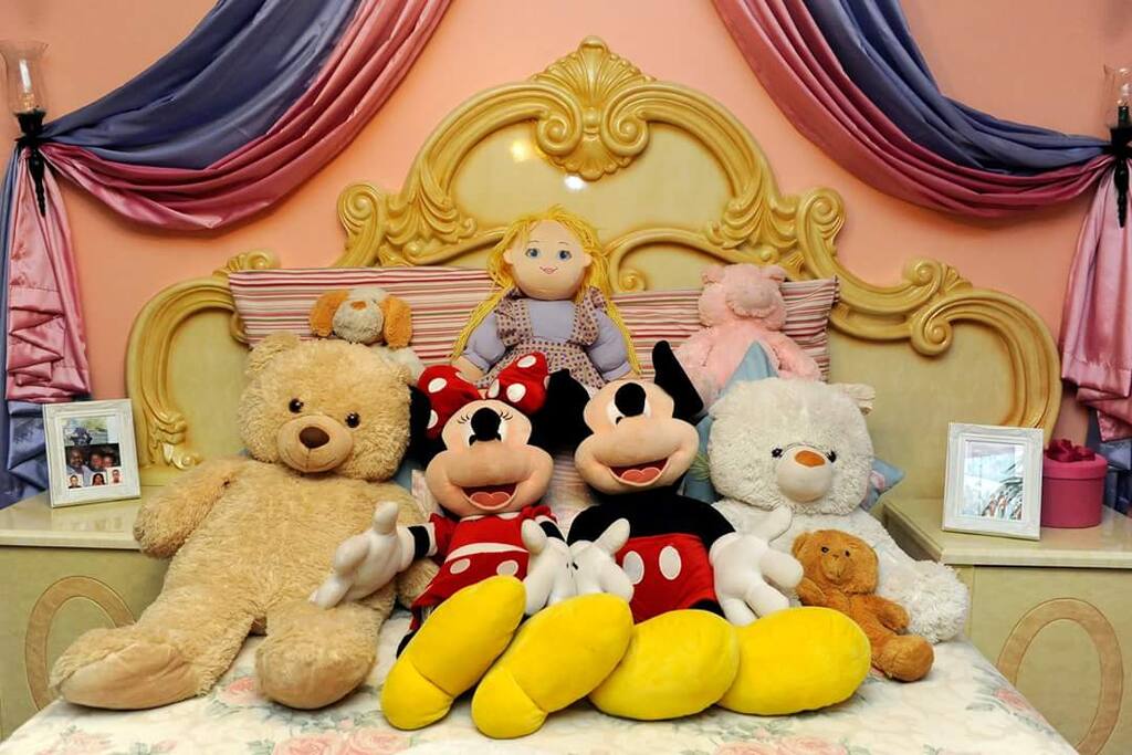 Quarto com cama Queen size