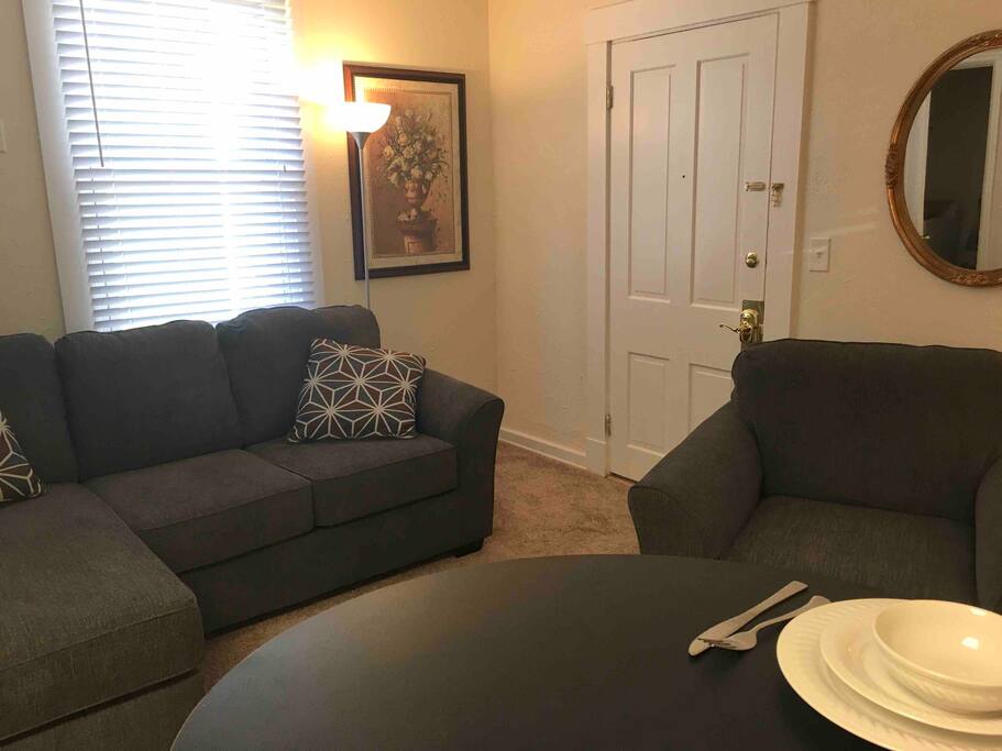 Comfortable furniture that is practically new and not worn down.. You’ll feel that you arrived to an elegant place where you can truly relax.