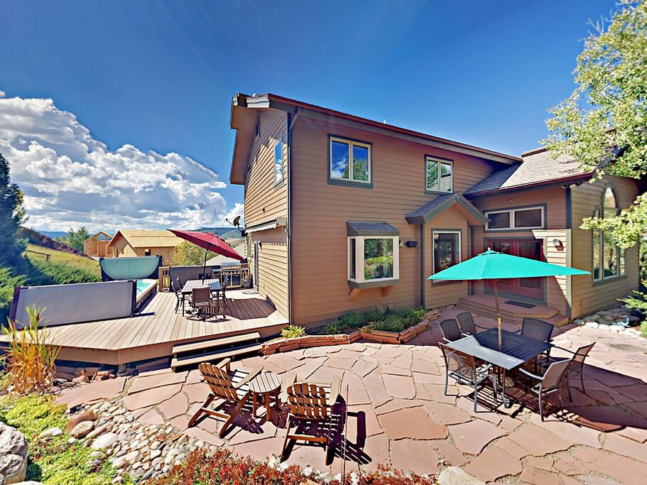 You'll love the serenity of this picturesque location.