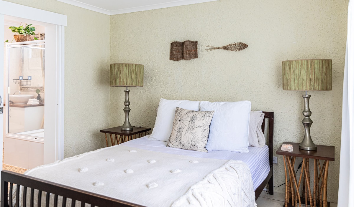 Ms Rabbits apartment- Master bedroom with ensuite