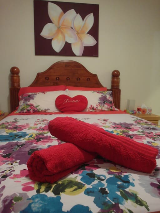 Queen size bed